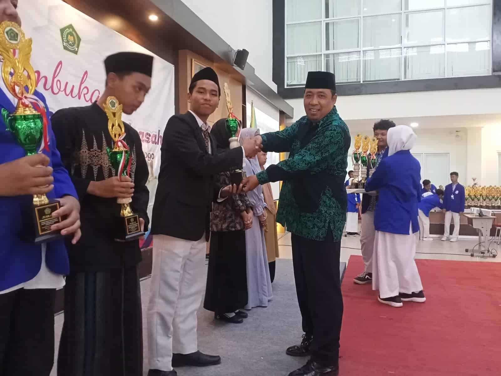 Solehudin Wibowo Siswa MTsN 3 Kulon Progo Juara Pertama PKM Pidato