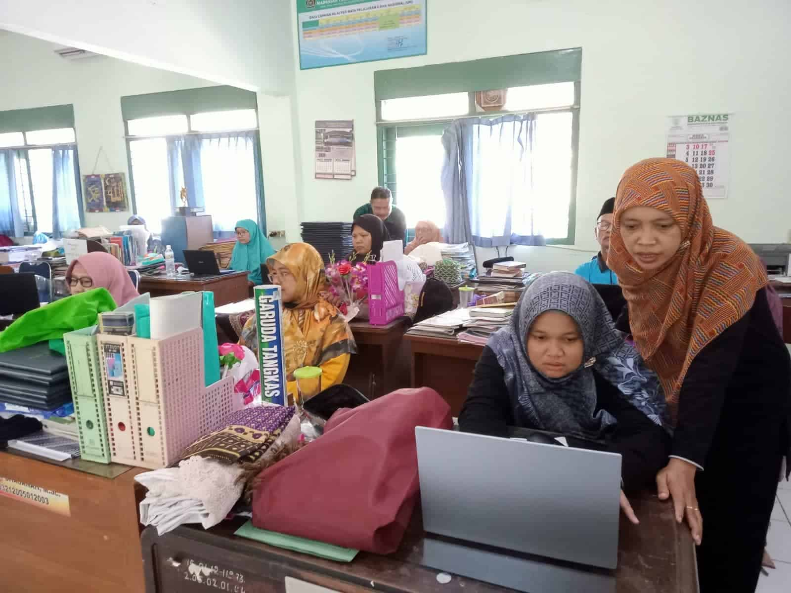 Guru Mtsn Kulon Progo Ikuti Sosialisasi Pengisian Skp Kementerian