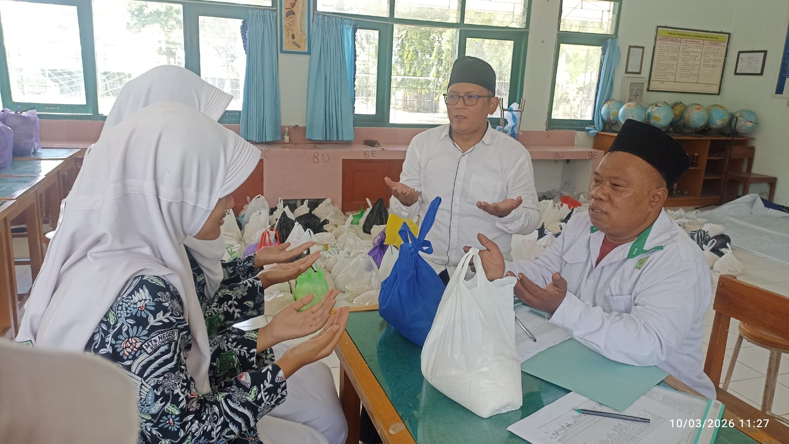 Pesantren Ramadan Jadi Ajang Penyaluran Zakat Fitrah Siswa MTsN 1 Kulon Progo
