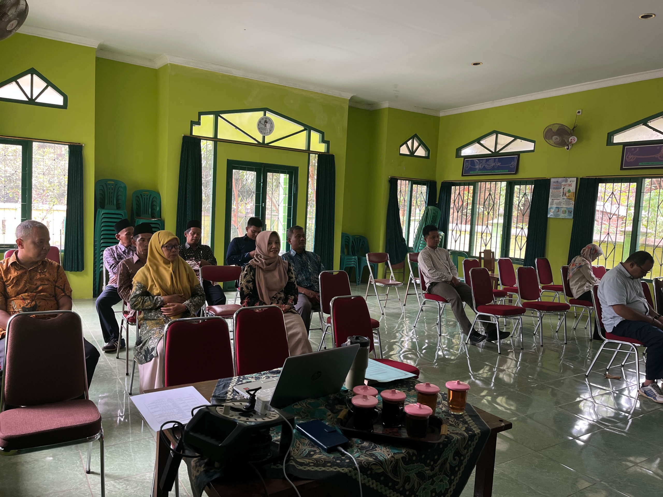 Dokumentasi monitoring dan evaluasi KUA Kalibawang oleh Seksi Bimas Islam Kemenag Kulon Progo
