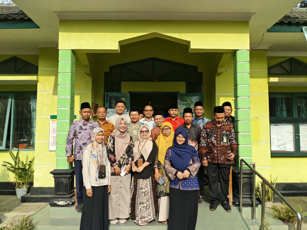 Dokumentasi monitoring dan evaluasi KUA Kalibawang oleh Seksi Bimas Islam Kemenag Kulon Progo